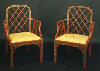 Zwei chinesische Chippendale-Sessel, um 1760